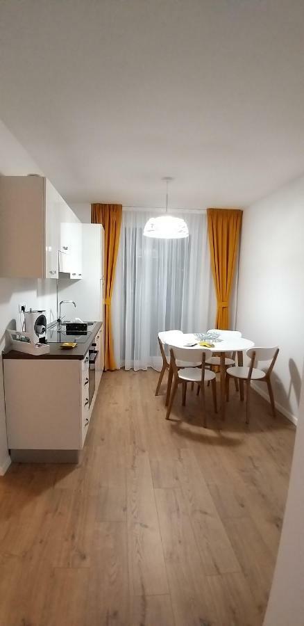 The Best Central View Apartment Oradea Exterior foto