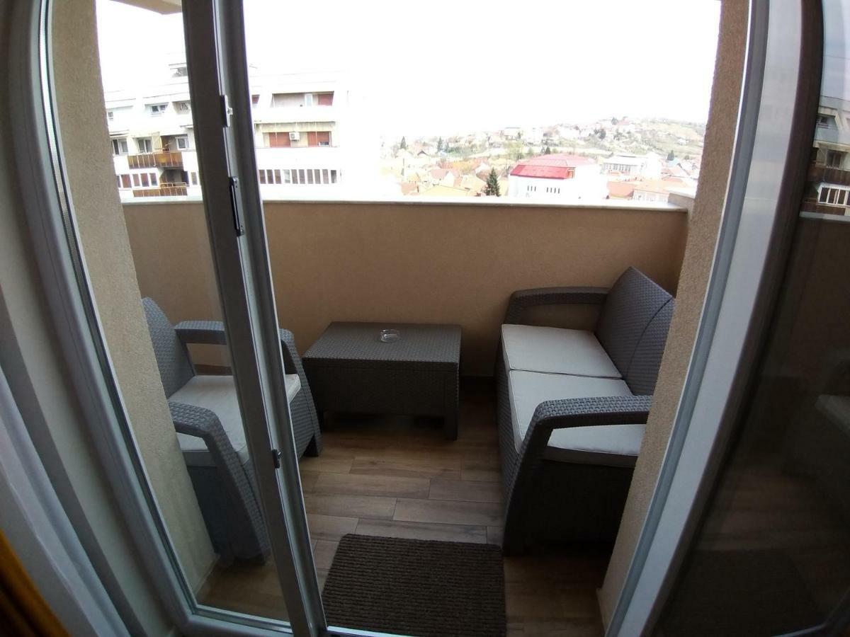The Best Central View Apartment Oradea Exterior foto