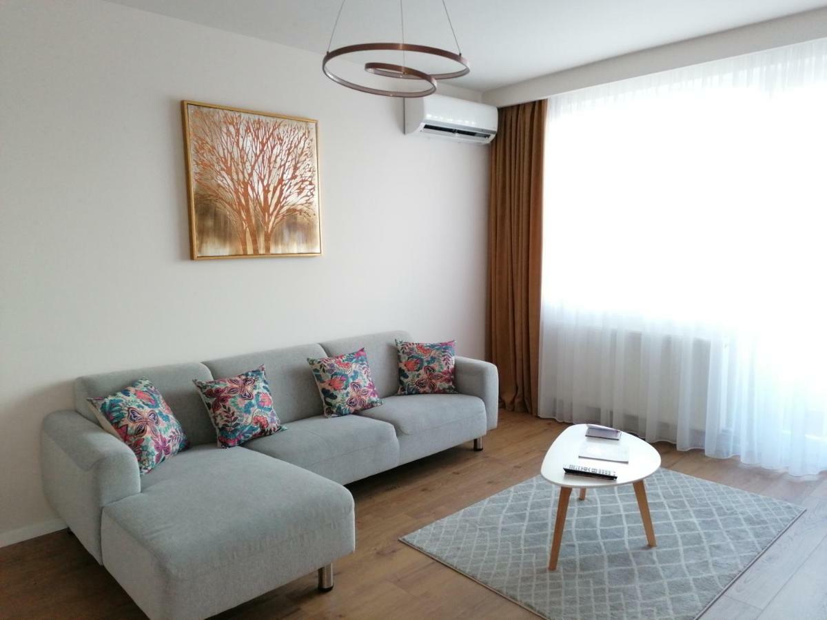 The Best Central View Apartment Oradea Exterior foto