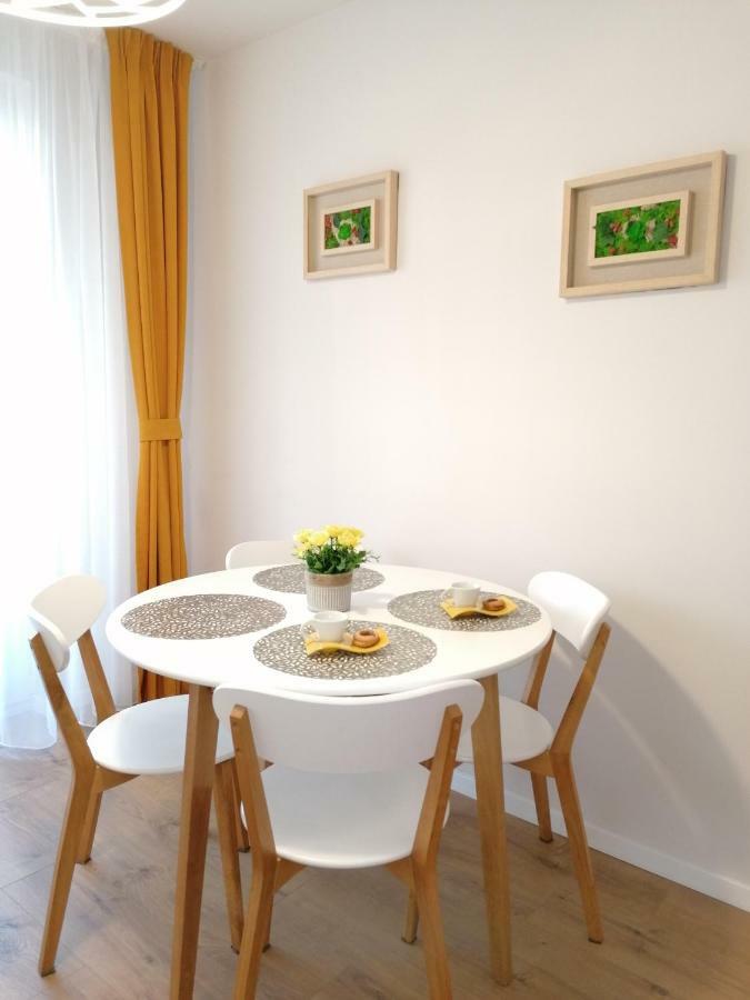 The Best Central View Apartment Oradea Exterior foto